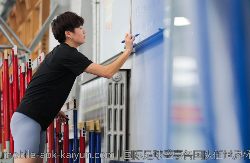 国际足球盛事各国队伍世界杯正式比赛球衣高清图集